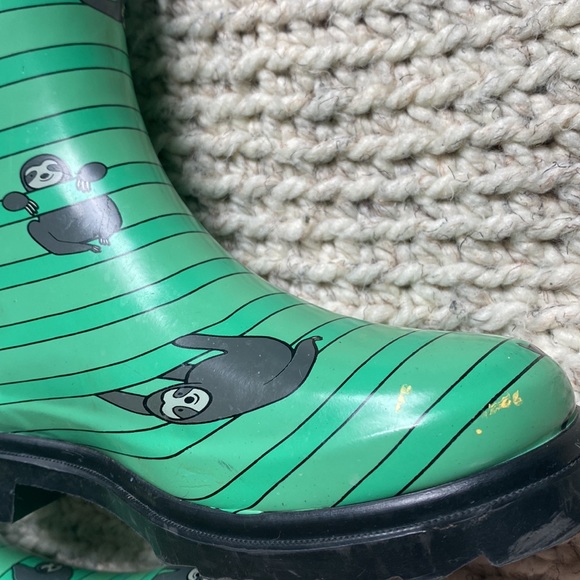 Lone Cone Rain Boots - Picture 3 of 6